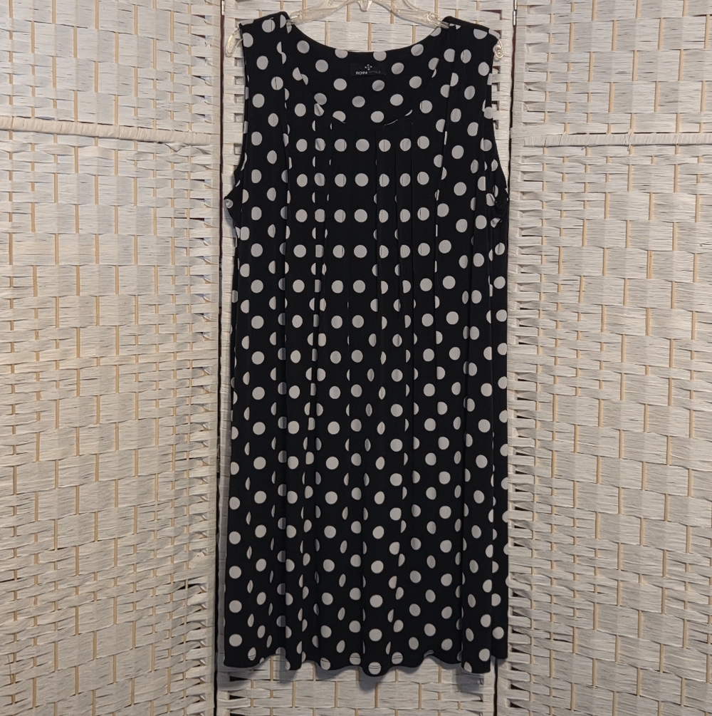 Black and White Sleeveless Polka Dot Dress By Ronni Nicole, 1X
